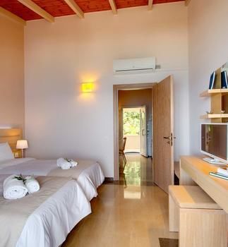 Krouzeri Beach Apartments Kentroma ภายนอก รูปภาพ