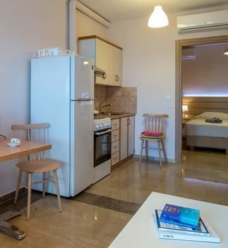 Krouzeri Beach Apartments Kentroma ภายนอก รูปภาพ